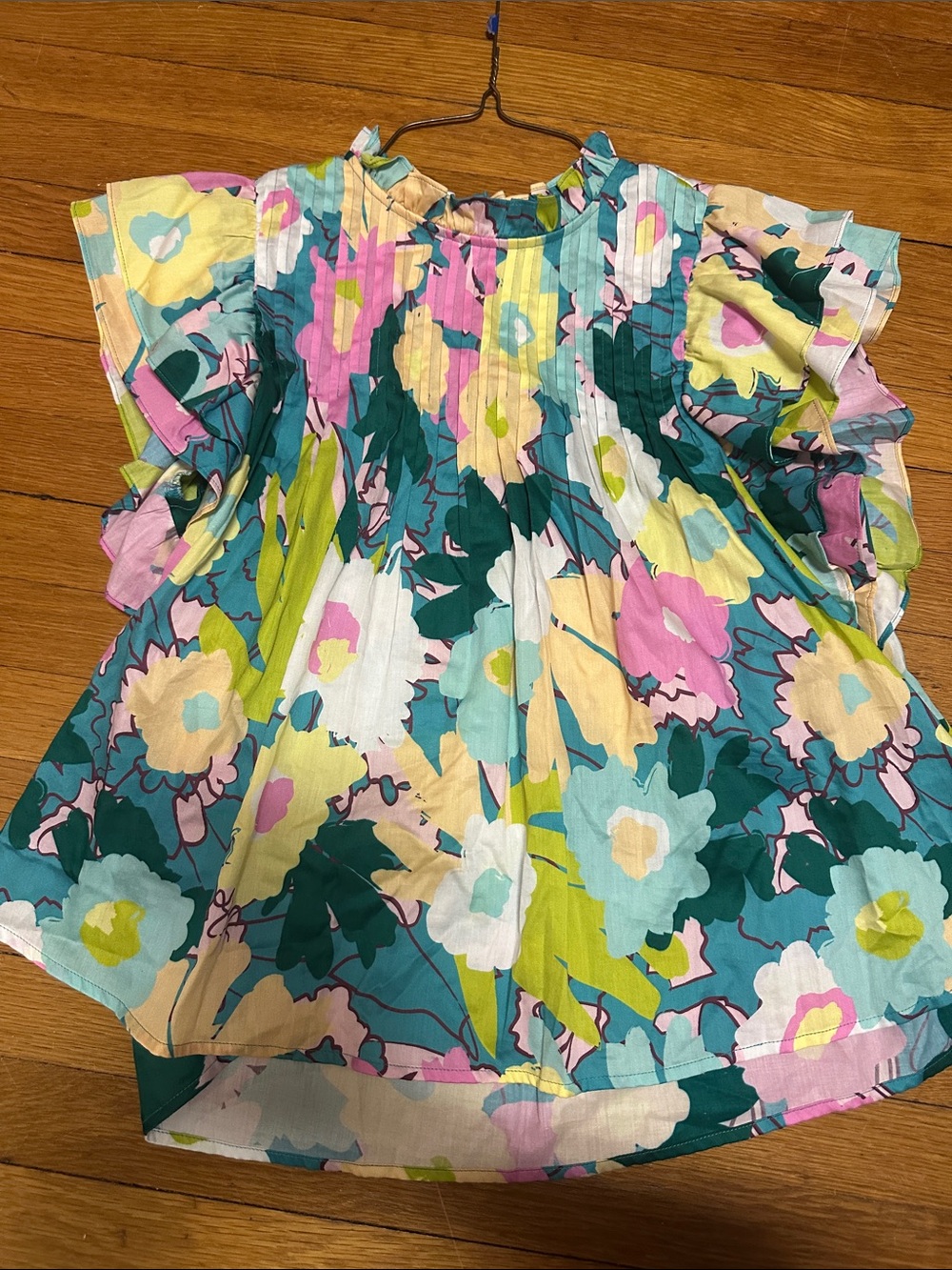 Women’s Floral wRuffle Sleeve Top - Multicolor